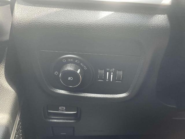 Photo of 2022 Diamond Black Jeep Grand Cherokee L