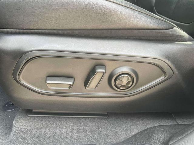 Photo of 2022 Diamond Black Jeep Grand Cherokee L