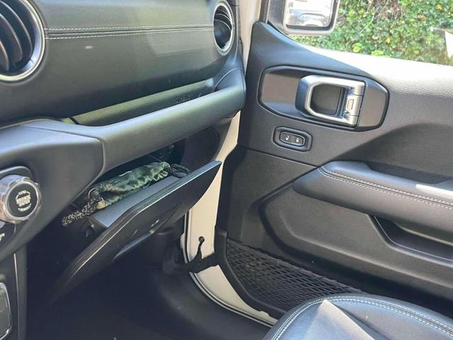 Photo of 2022 Bright White Clearcoat Jeep Wrangler Unlimited 4xe