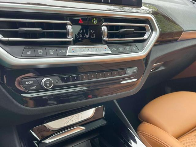 Photo of 2022 Tanzanite Blue II Metallic BMW X3