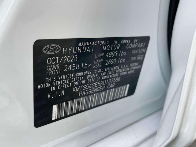 Photo of 2024 Vik Black Genesis G70
