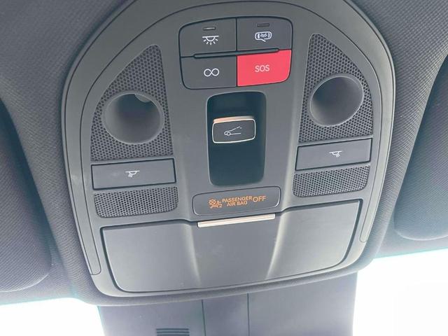 Photo of 2024 Vik Black Genesis G70