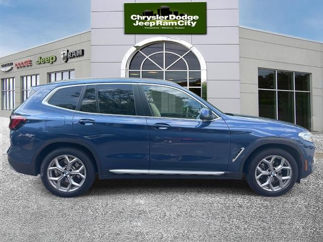 Photo of 2022 Phytonic Blue Metallic BMW X3