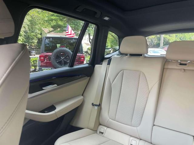 Photo of 2022 Phytonic Blue Metallic BMW X3