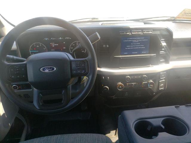 Photo of 2023 Oxford White Ford F-350