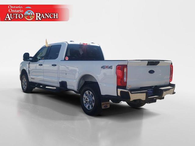 Photo of 2023 Oxford White Ford F-350