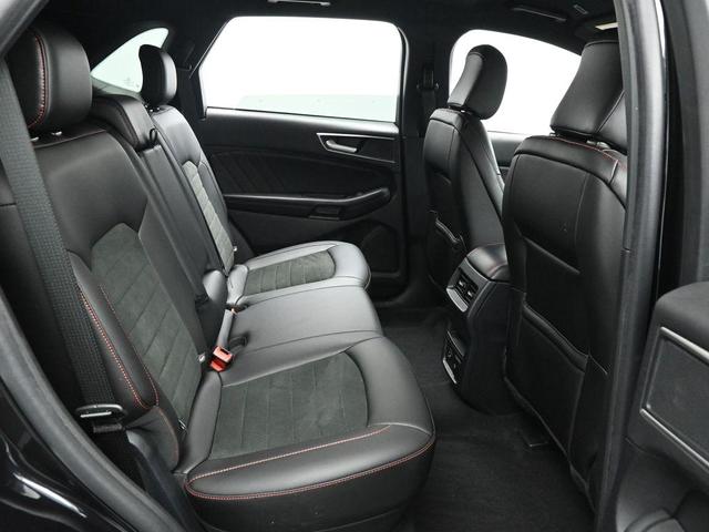 Photo of 2021 Black Ford Edge