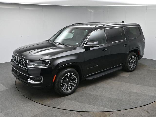 Photo of 2023 Diamond Black Crystal Pearlcoat Jeep Wagoneer