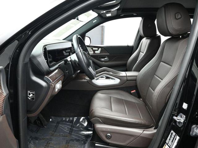 Photo of 2023 Black Mercedes-Benz GLE 450