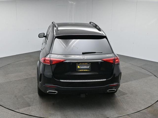 Photo of 2023 Black Mercedes-Benz GLE 450