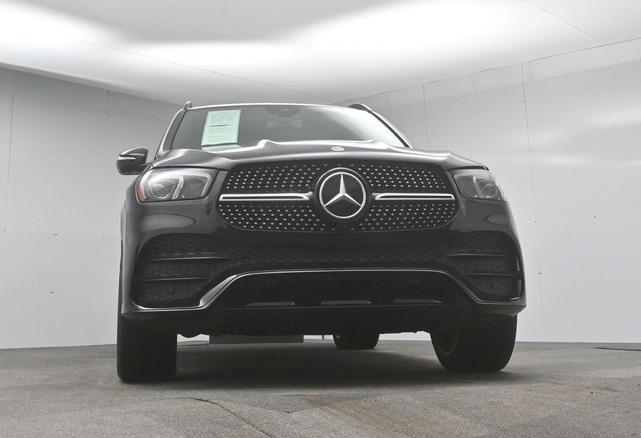 Photo of 2023 Black Mercedes-Benz GLE 450
