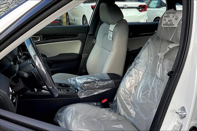 Photo of 2025 White Honda Civic Hybrid
