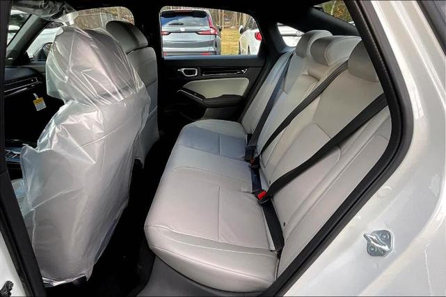 Photo of 2025 White Honda Civic Hybrid