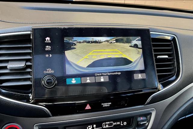 Photo of 2022 Sonic Gray Pearl Honda Pilot