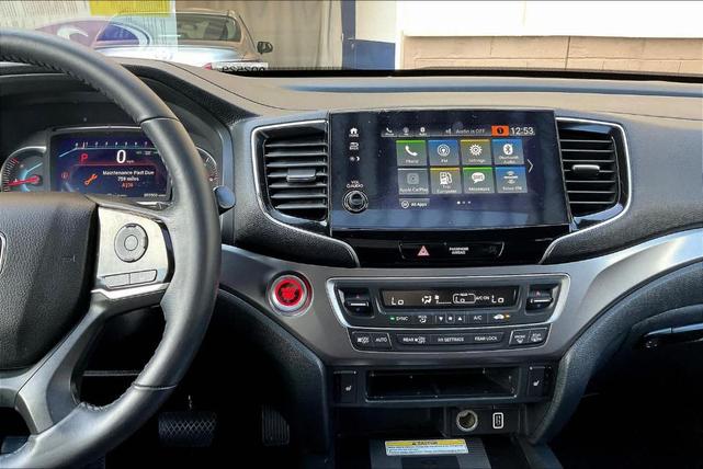Photo of 2022 Sonic Gray Pearl Honda Pilot