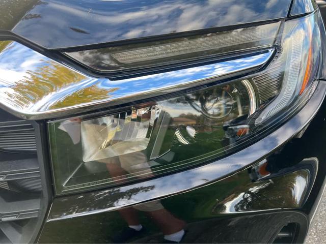 Photo of 2022 Crystal Black Pearl Honda Passport