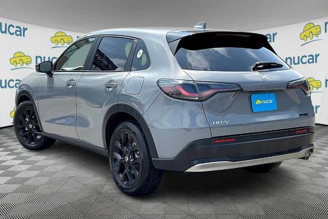 Photo of 2024 Urban Gray Pearl Honda HR-V
