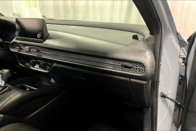 Photo of 2024 Urban Gray Pearl Honda HR-V