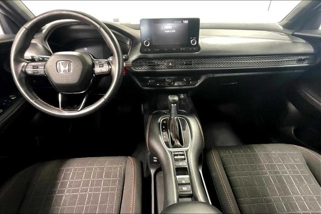 Photo of 2024 Urban Gray Pearl Honda HR-V