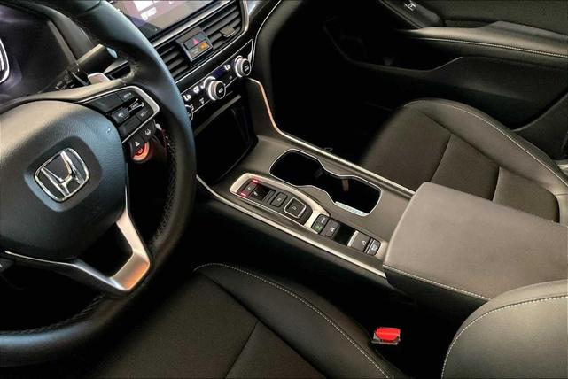 Photo of 2022 Sonic Gray Pearl Honda Accord Hybrid