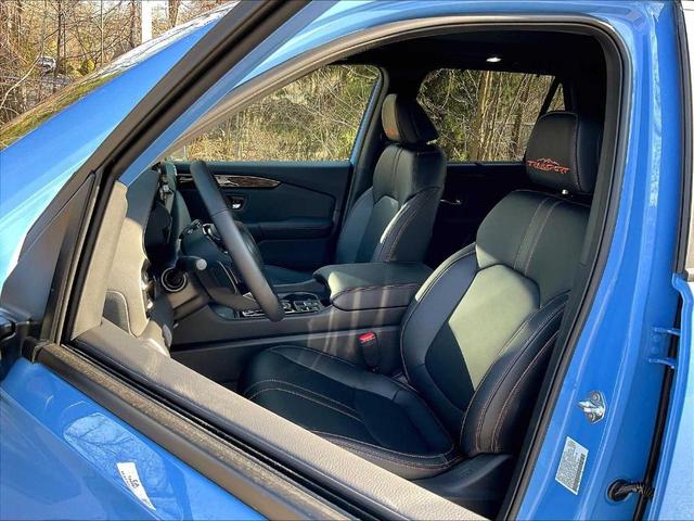 Photo of 2025 Blue Honda Pilot