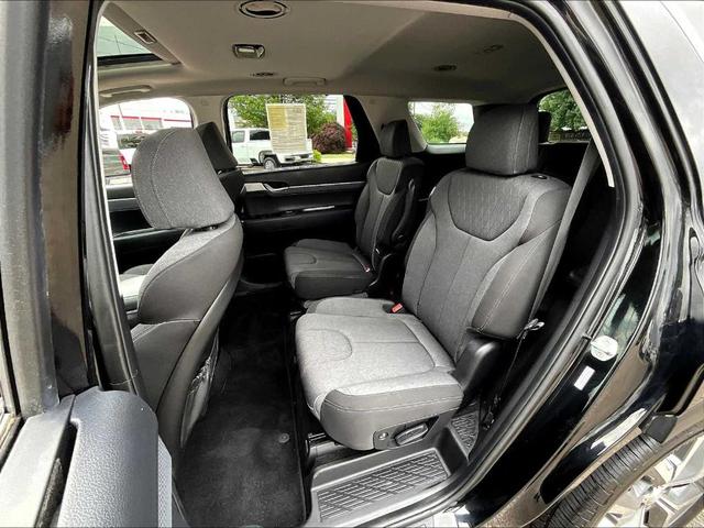 Photo of 2022 Abyss Black Pearl Hyundai PALISADE