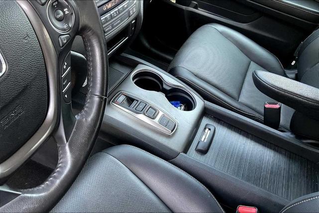 Photo of 2022 Platinum White Pearl Honda Ridgeline