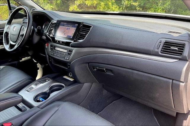 Photo of 2022 Platinum White Pearl Honda Ridgeline