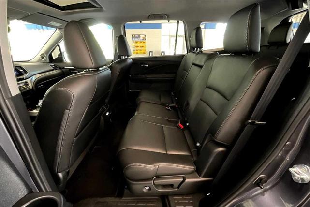 Photo of 2022 Modern Steel Metallic Honda Pilot