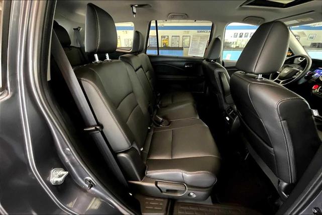 Photo of 2022 Modern Steel Metallic Honda Pilot
