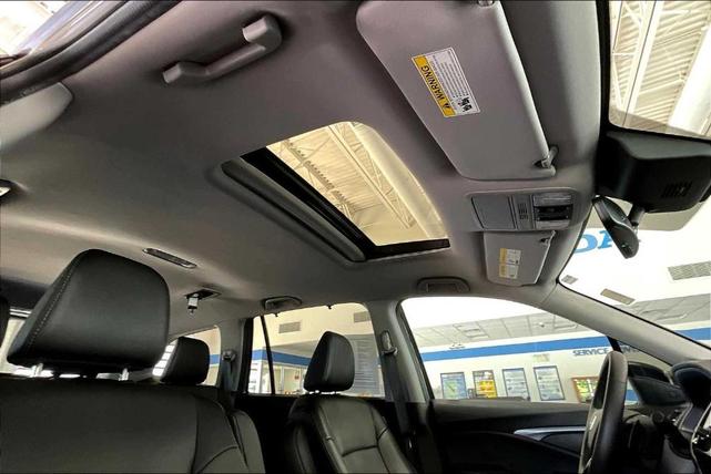 Photo of 2022 Modern Steel Metallic Honda Pilot