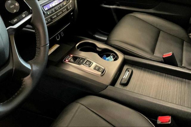 Photo of 2022 Modern Steel Metallic Honda Pilot