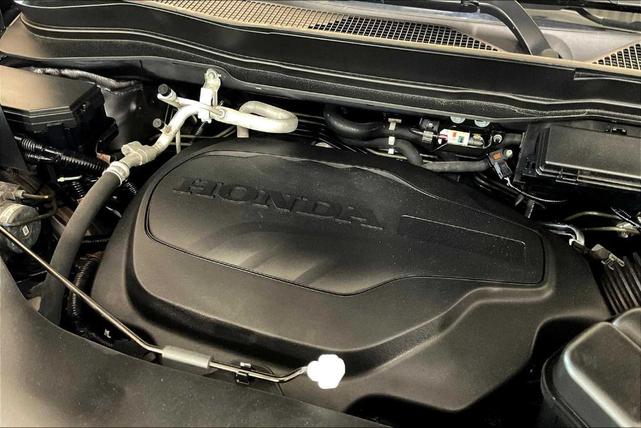 Photo of 2022 Modern Steel Metallic Honda Pilot