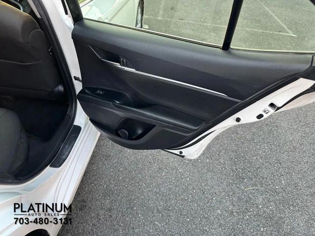 Photo of 2018 White Toyota Camry