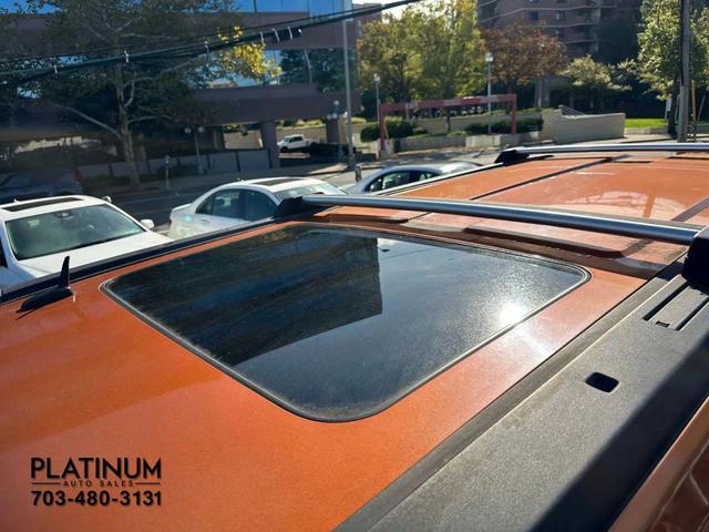 Photo of 2007 Orange Hummer H3