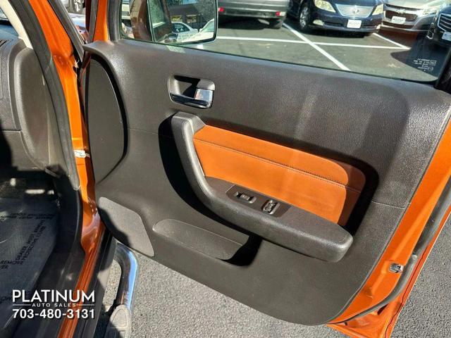 Photo of 2007 Orange Hummer H3