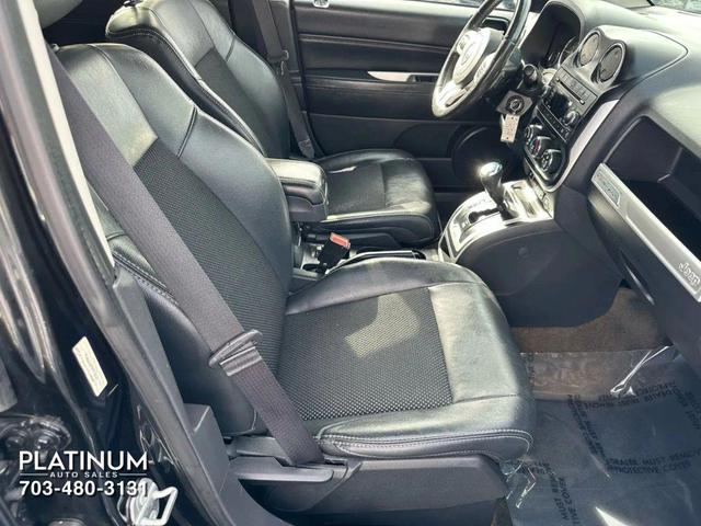 Photo of 2017 Black Clearcoat Jeep Compass