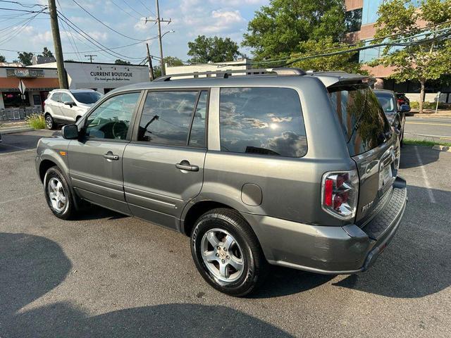 Photo of 2007 Gray Honda Pilot