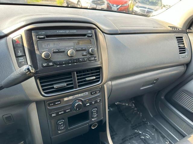 Photo of 2007 Gray Honda Pilot
