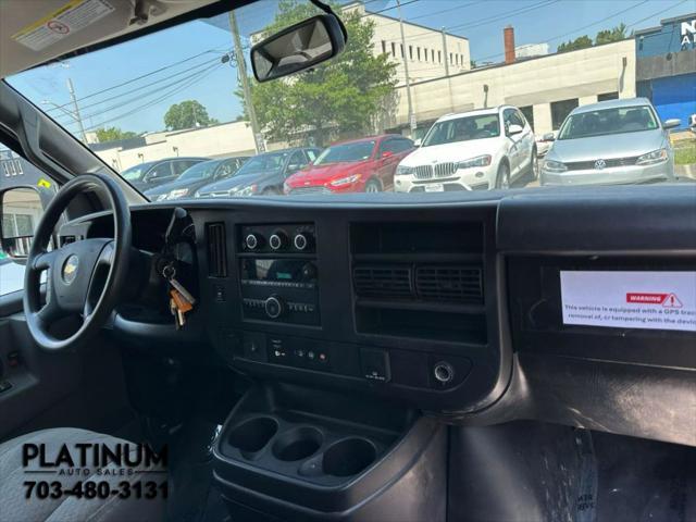Photo of 2018 White Chevrolet Express 3500