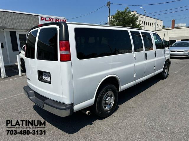 Photo of 2018 White Chevrolet Express 3500