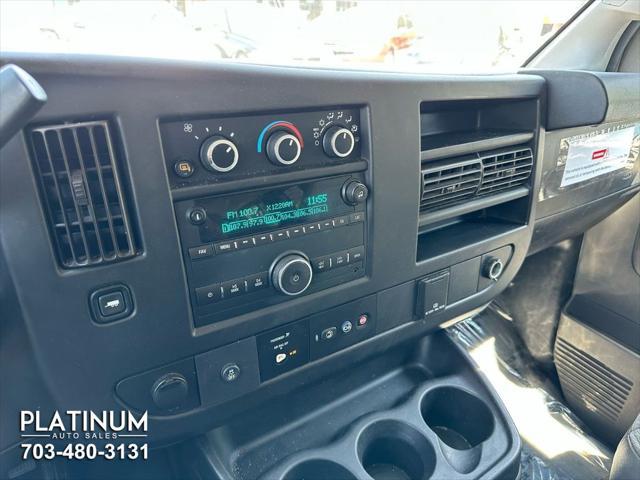 Photo of 2018 White Chevrolet Express 3500