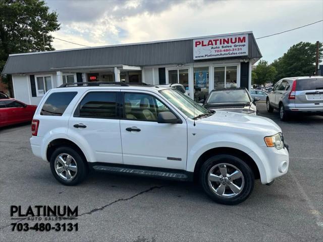 Photo of 2008 White Ford Escape