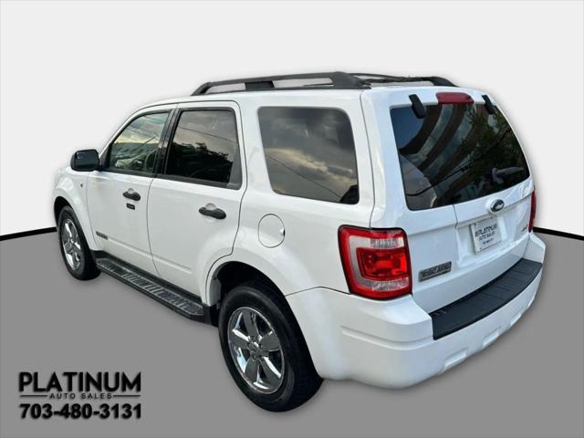 Photo of 2008 White Ford Escape