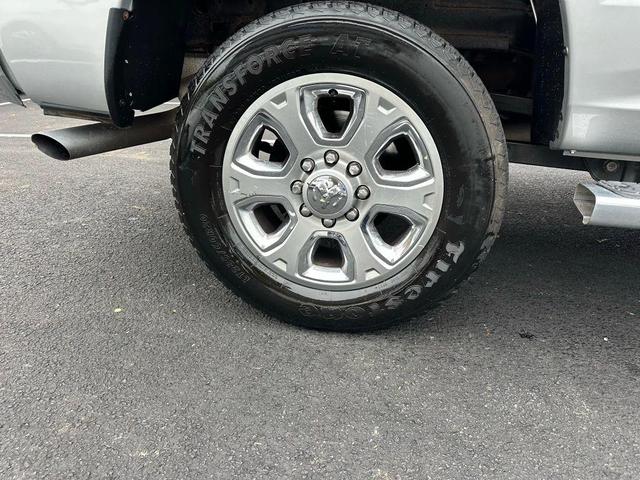 Photo of 2015 Gray RAM 2500