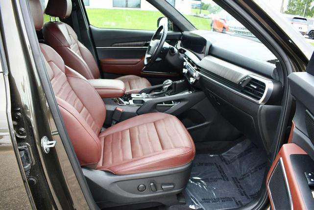 Photo of 2024 Dark Moss Kia Telluride