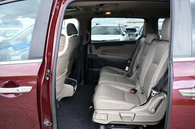 Photo of 2019 Deep Scarlet Pearl Honda Odyssey