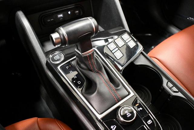 Photo of 2023 Wolf Gray Kia Sportage