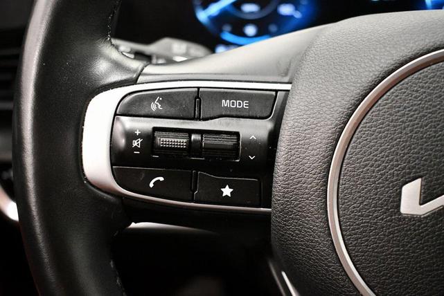 Photo of 2023 Wolf Gray Kia Sportage