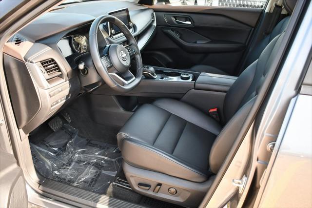 Photo of 2023 Gun Metallic Nissan Rogue